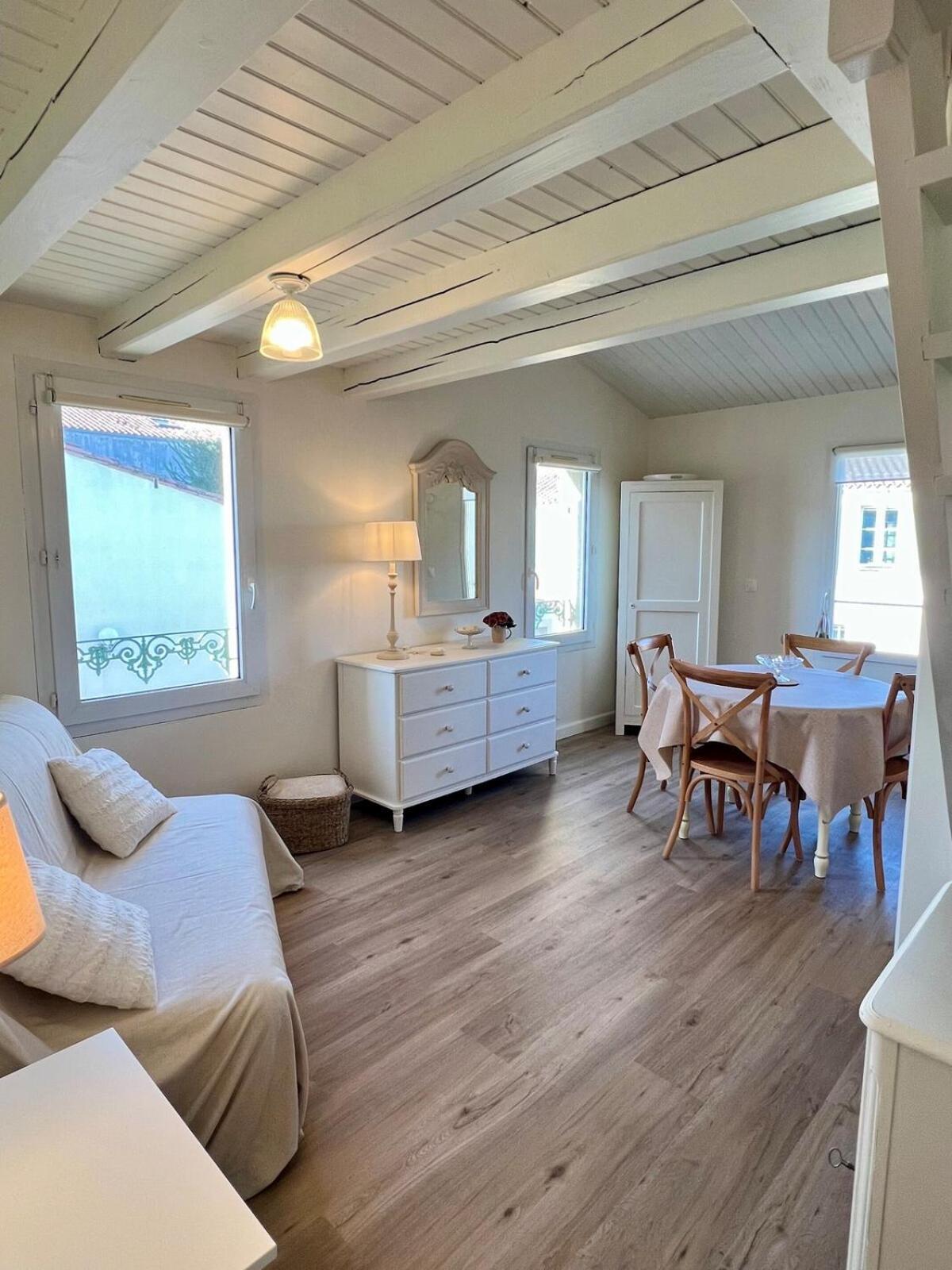 138 - Roses Des Sables Ocean View Full Village Center Apartment Saint-Martin-de-Re